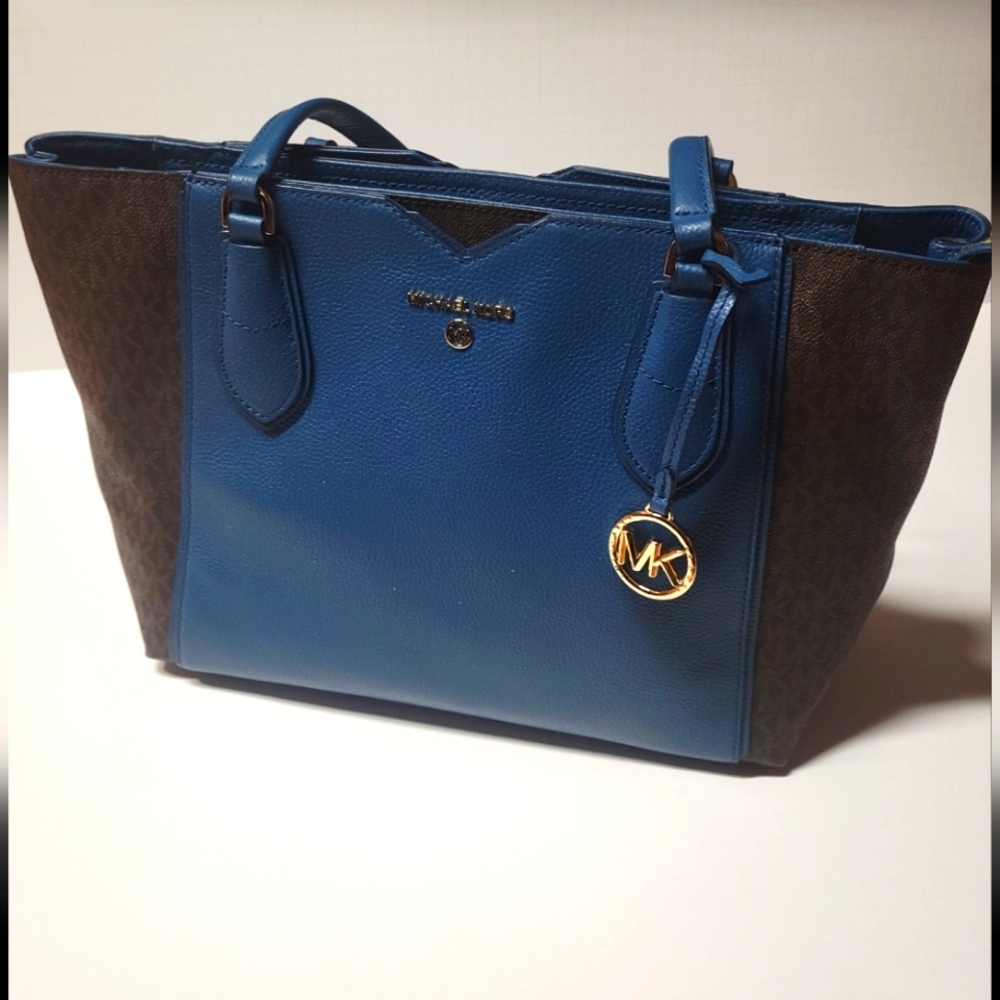 Michael Kors Medium Tote Bag